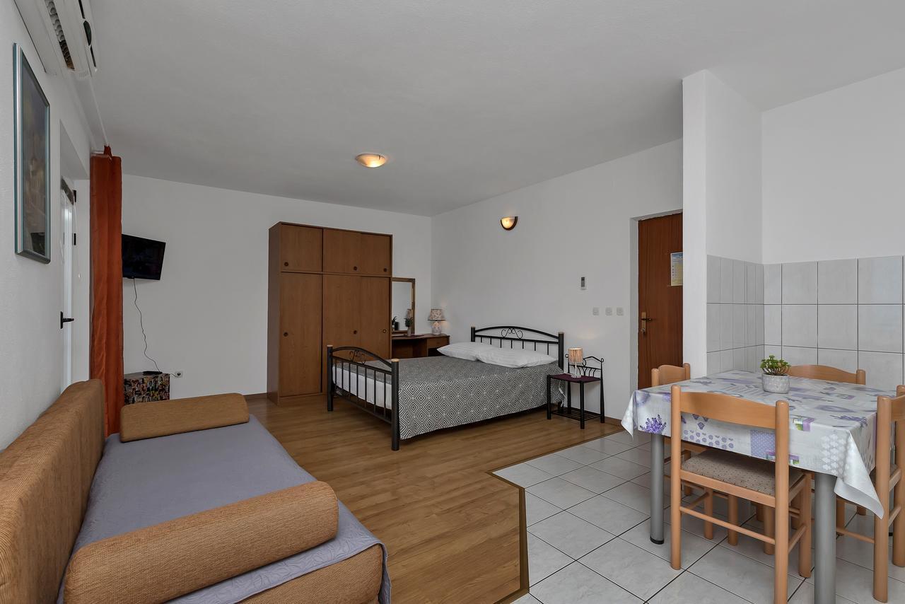 Family Apartments Leona マカルスカ エクステリア 写真