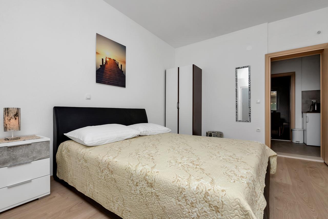 Family Apartments Leona マカルスカ エクステリア 写真